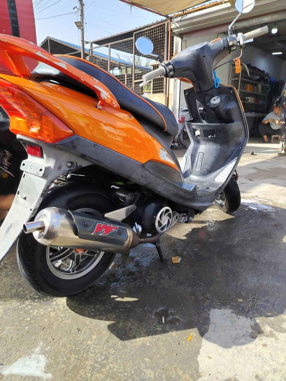 السلام عليكم للبيع دراجه عدله ويل نجمه دبلات امامي خلفي شيال رباط رياضي مكينه بلادي ما مفتوحه السعر خاص رقم الهاتف ***********
مكاني بغداد حي الإعلام
