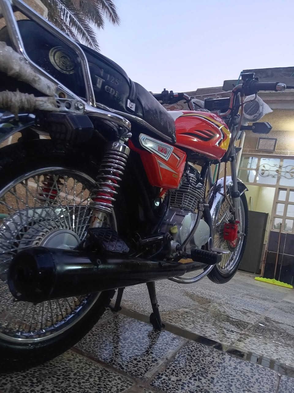 سلام عليكم دراجه البيع موديل 25سعر خاص شراي يتصل)) ***********
