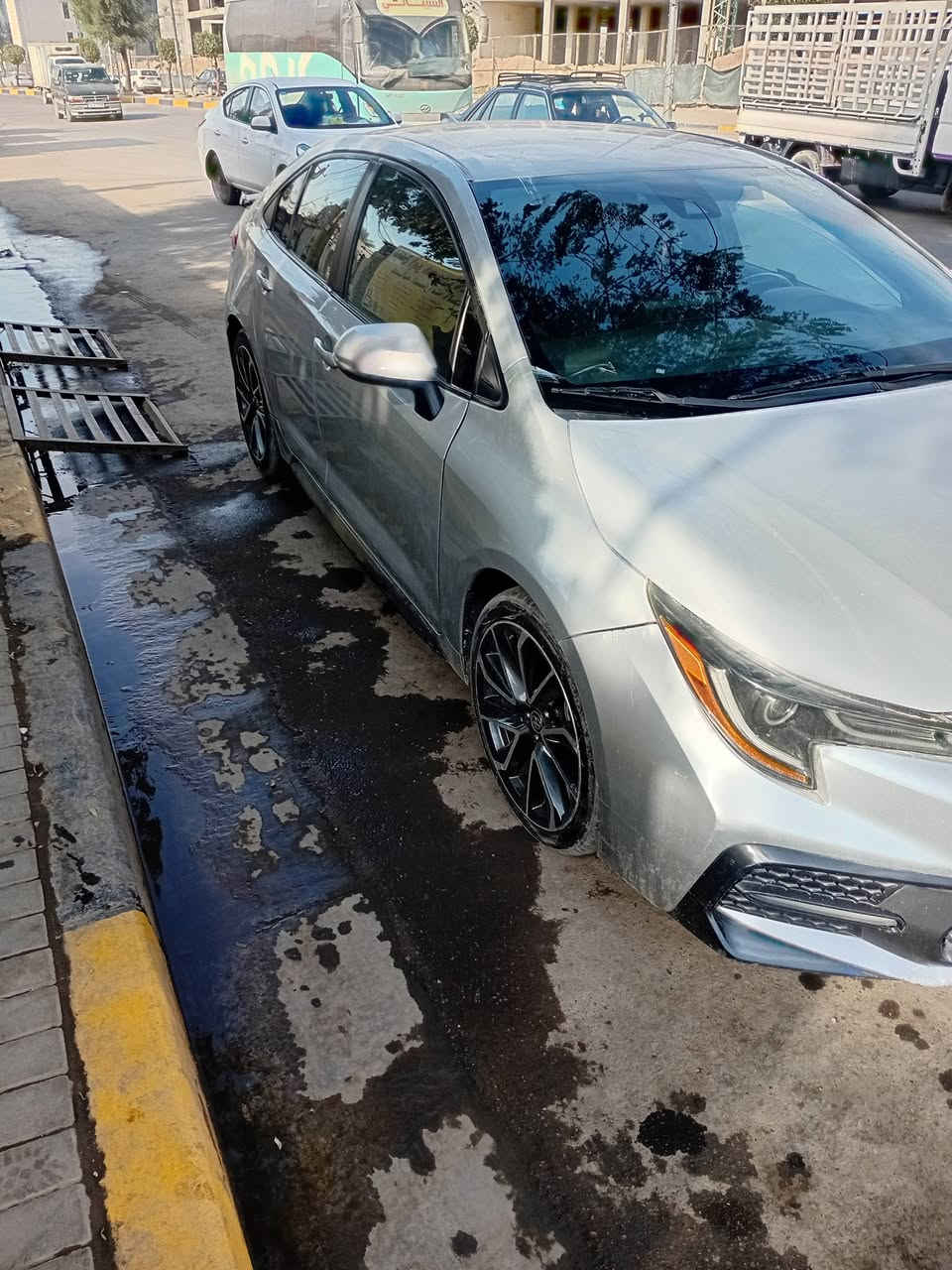 كورلا ٢٠٢٢ ماشيه ٤٢الف السعر ١٣٣ورقه بيها اربع قطع السونار والحادث مرفق مكاني الحريه الاتصال ***********
