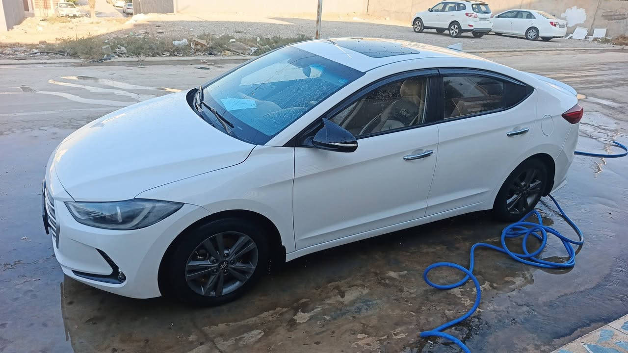 السلام عليكم
الانترا خليجي فوول ماعد البمصه 2017

شبرين صبغ بل بونيد وملحضات خفيفه سياره احلى من الصوره 
وشرط تحويل كابون بانزين ورقي 
الوان ابيض 
العنوان الموصل الايسر
رقم اربيل اجنبي 
السنويه الى 2028

***********
