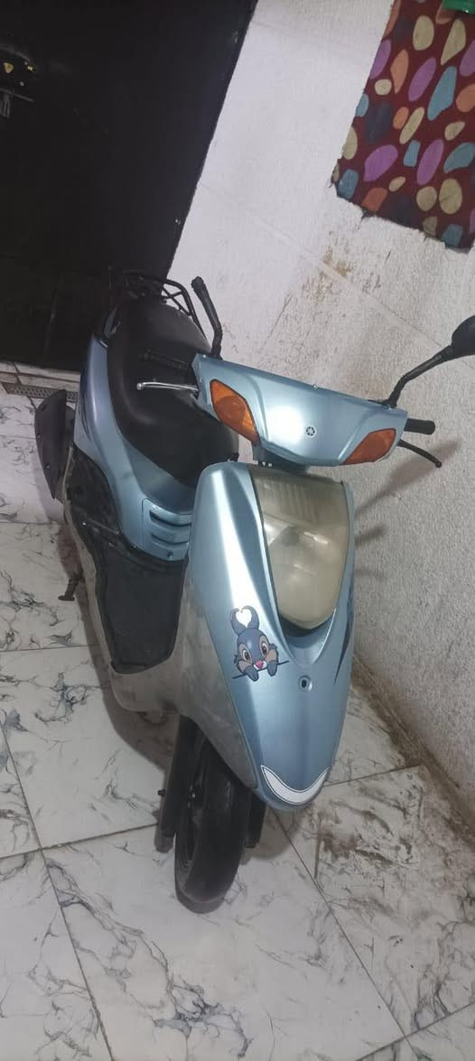 سلام عليكم دراجة بريز شغالة كاملة من كلشي سلف جديد باتري جديد دكم ستيرن جدد دراجة  نكرة دراجة نقصهة لايت أو اشاير سعر 500 اوبيهة مجال عنوان مدينة الصدر/ ***********
