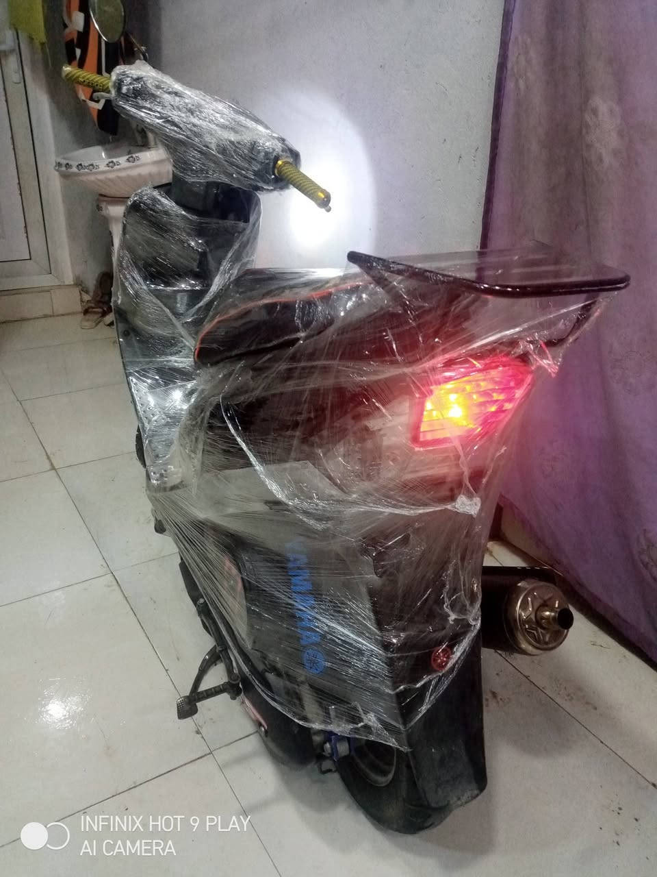 كفالة عامة
سلف شغال
هندر
مكينة ما مفتوحة تايوان الاصلية
تزويد
يدات بانزين
قبق فلاوين
قطرة دهن
كزوز SE
مراية قزم زوج موجودة 
تلبيسة كشن جلد نمر
كهربائيات كلها شغالة
عينة ضفيرة كلها شغالة
كفراتها البلادية موجودة 
اريدها ب750$ وبيها مجال
تواصل ***********
