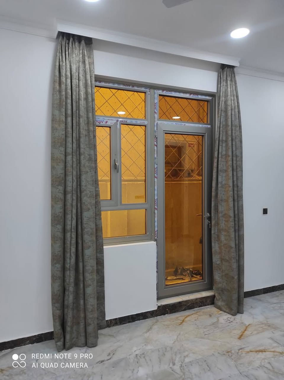 مجموعه من الابواب والشبابيك انتاج معملنا المقطع المستخدم Saray التركي الدرجه الاولى تحشاه حديد مغلون مقاوم للرطوبه والصدى 

للاستفسار

***********
***********
