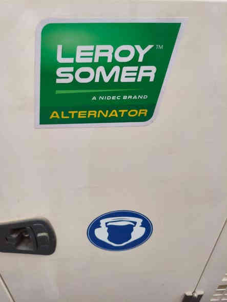 مولد للبيع
بيركنز 30kv
120 امبير 
السعر 70 ورقه وبيها مجال
بغداد للستفسار 
 ***********
