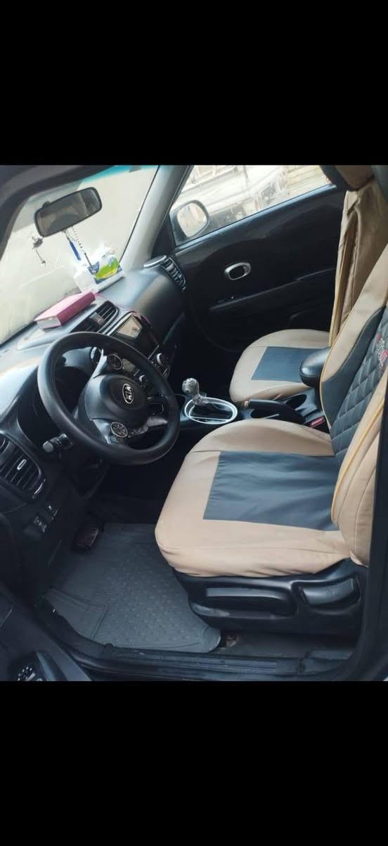 سيارة صول 2014 للبيع
ماشيه 62
محرك 2000 Gdi

ثلاث انواع قيادة
مغلفه الارضيه جلد وارد امريكي 
والخارج مغلف السونار مرفق بل الصورة 
تبريد شغال رقم بغداد انكليزي هزه جديد تحويل مباشر للعنوان بلديات الاستفسار على الرقم ***********
