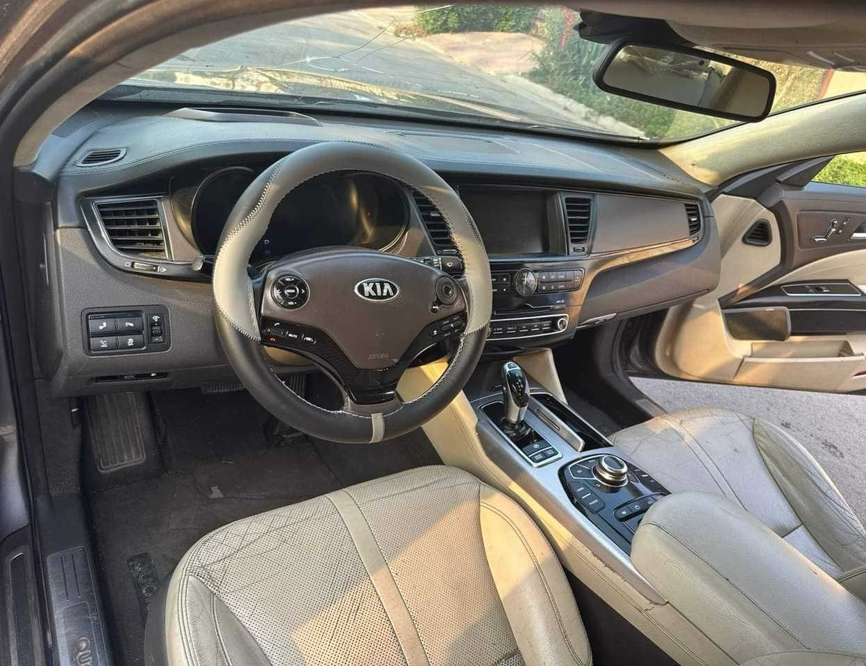 🔹للبيع فقط
كيا كوريس 2014 خليجي، الفئة الاولى 
🔹الضرر_ بابين اثر شخوط، رصعات حالوب الي صار العام بغداد، كازكيت مفتوح 
🔹السعر 120$
🔹للتواصل مراسلة الصفحة 
https://www.facebook.com/share/1BWurzNjwp/
او الاتصال على الهاتف ***********
