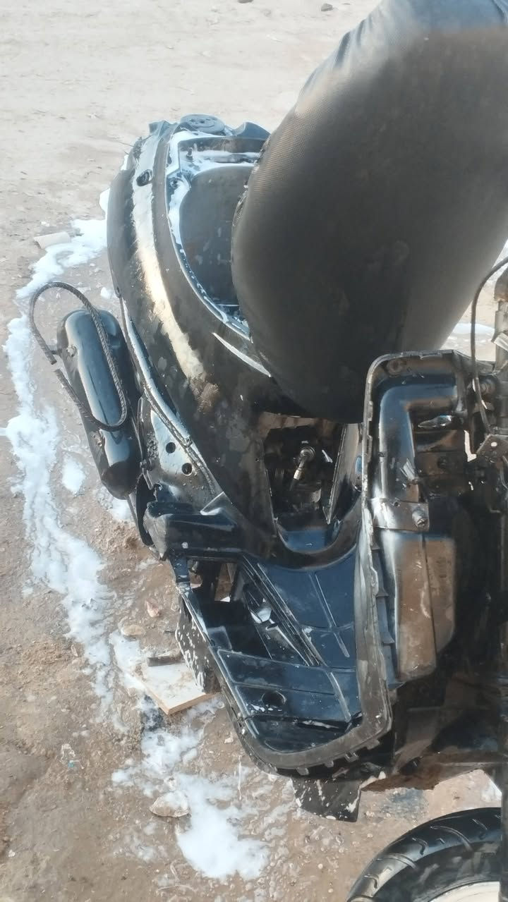 لبيع مكاني نجف محرك حلوو نهضه وشلعه حلوات عوزه تقسيم كابريته ولحاضن جوه مشلوع ***********
