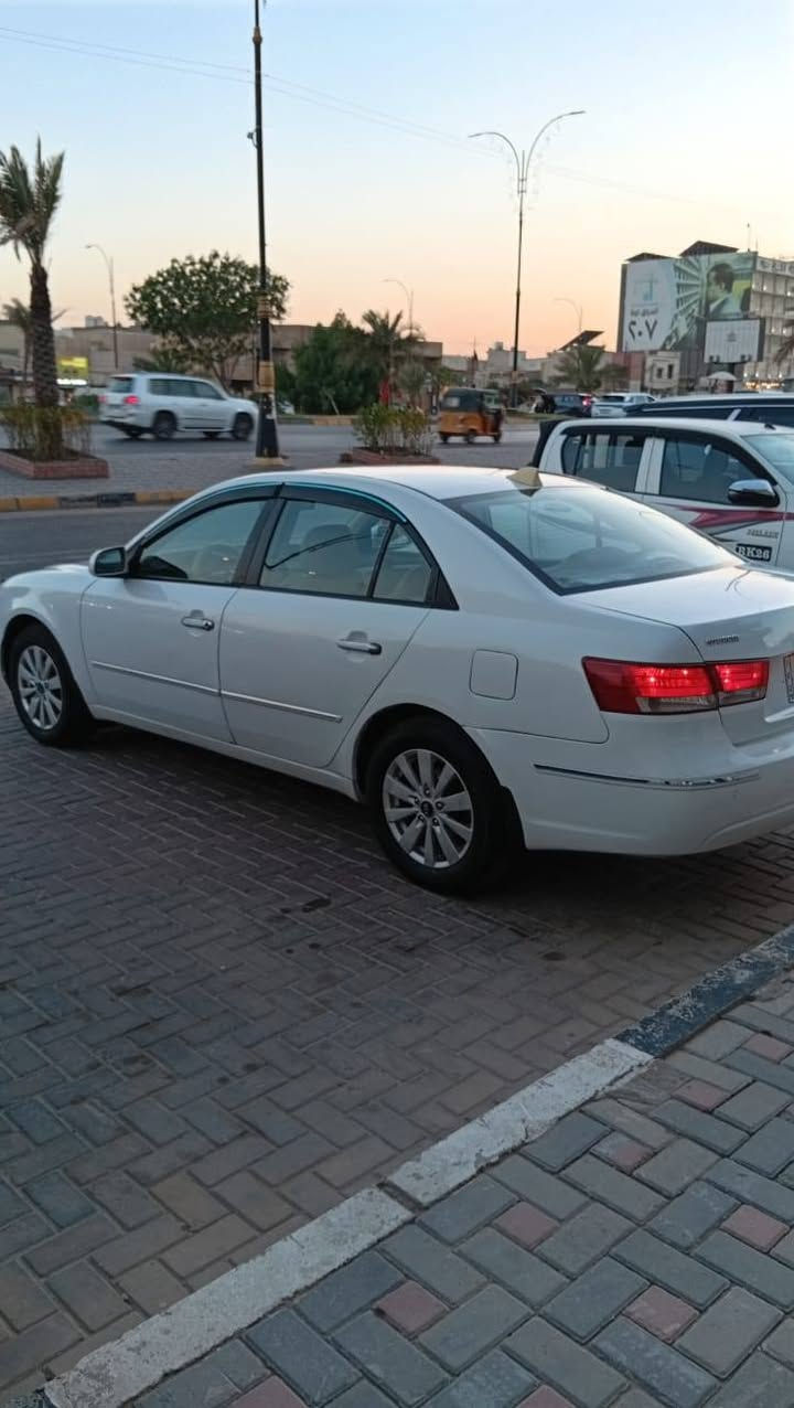 سلام عليكم للبيع سوناتا ٩
خليجي رقم كربلاء
سياره جاهزه من كلشي كير مكينه تبريد حداديه تخم تاير جديد مكينه ٢٤٠٠ دوش سياره جديده كلش 
بيه قطعتين صبغ بنيد جاملغ خلفي بي صبغ فقط بدون دواخل مكان السياره كربلاء *********** *********** السعر 110
