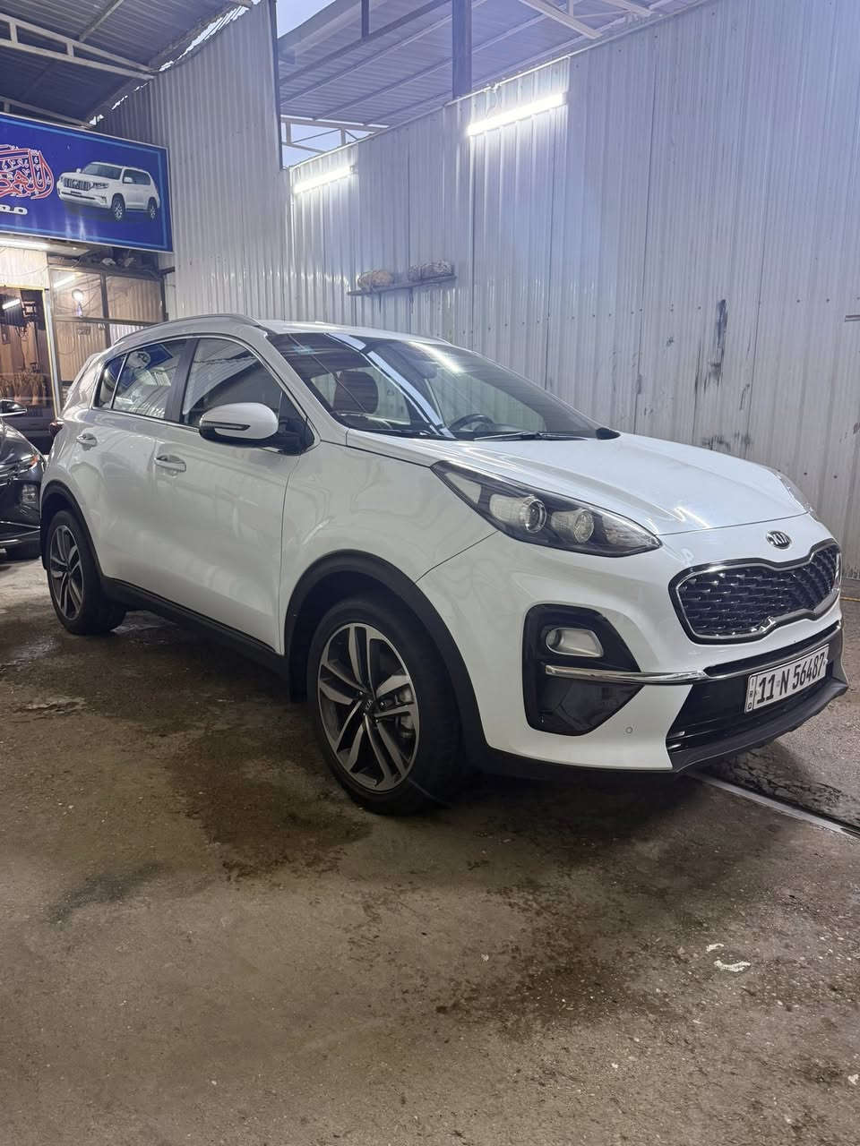 سلام عليكم 
سبورتج 2020 خليجي رقم بغداد ماشية 71 بيه بارد بسيط بخشم الجاملغ الامامي والباقي كفالة عامة  مواصفات عادية السعر 198
مكان بغداد 
***********
