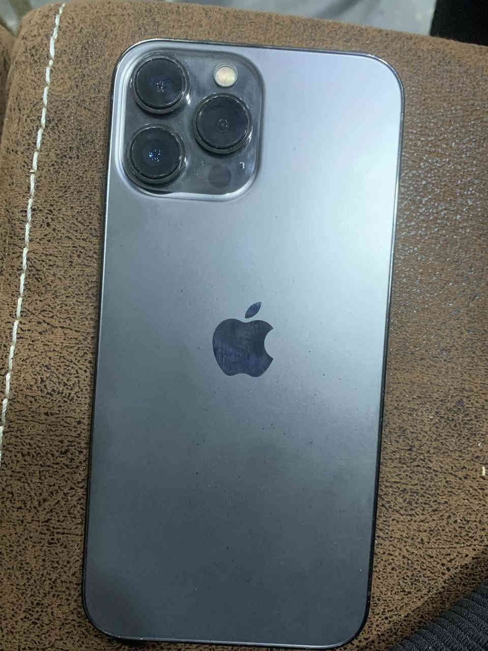 سلام عليكم 

ايفون 13 برو ماكس ذاكرة 256 

امريكي نموذج M LL/A

بطارية 92 بلاد لامصعدة ولا شي 

جهاز نظيف كلش على وضع الشركة وياه كارتونة 

ناصرية مركز 

‭0782 872 1845‬

السعر 750
