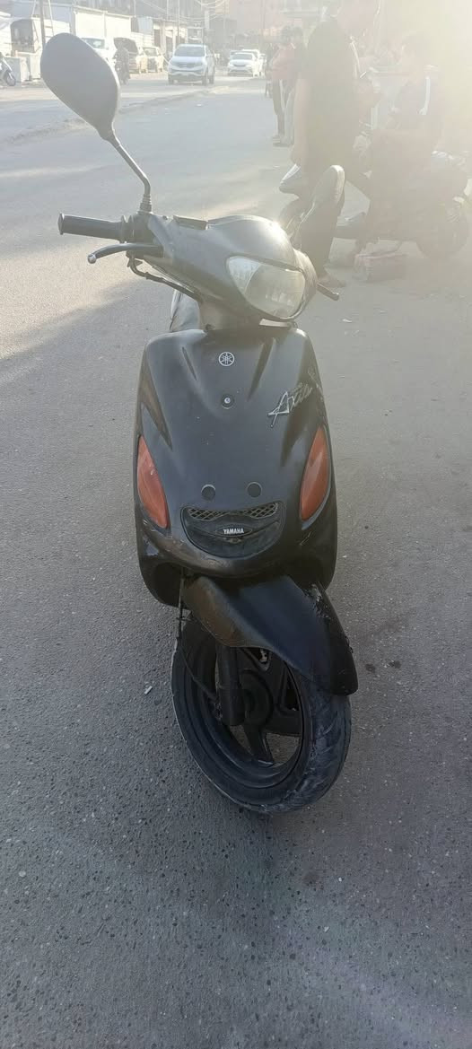 سلام عليكم من رخصت الادمن دراجه لكزز نضيفه شلعه معدل نعومه سلف هندر اشاير لايت عالي ناصي بك لايت كله شغال قفل جنطه قفل سترين شغال  سلف لمس تشتغل للبيع 400 وبيه مجال  مكاني حله ورديه ***********
