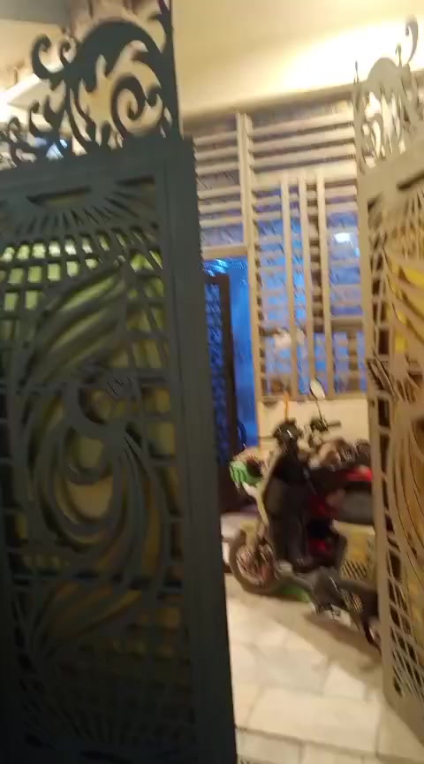 سلام عليكم بيت ١٠٠ طابقن بشارع لمارها لحولي مال كفيل حديث لستفسار ***********
