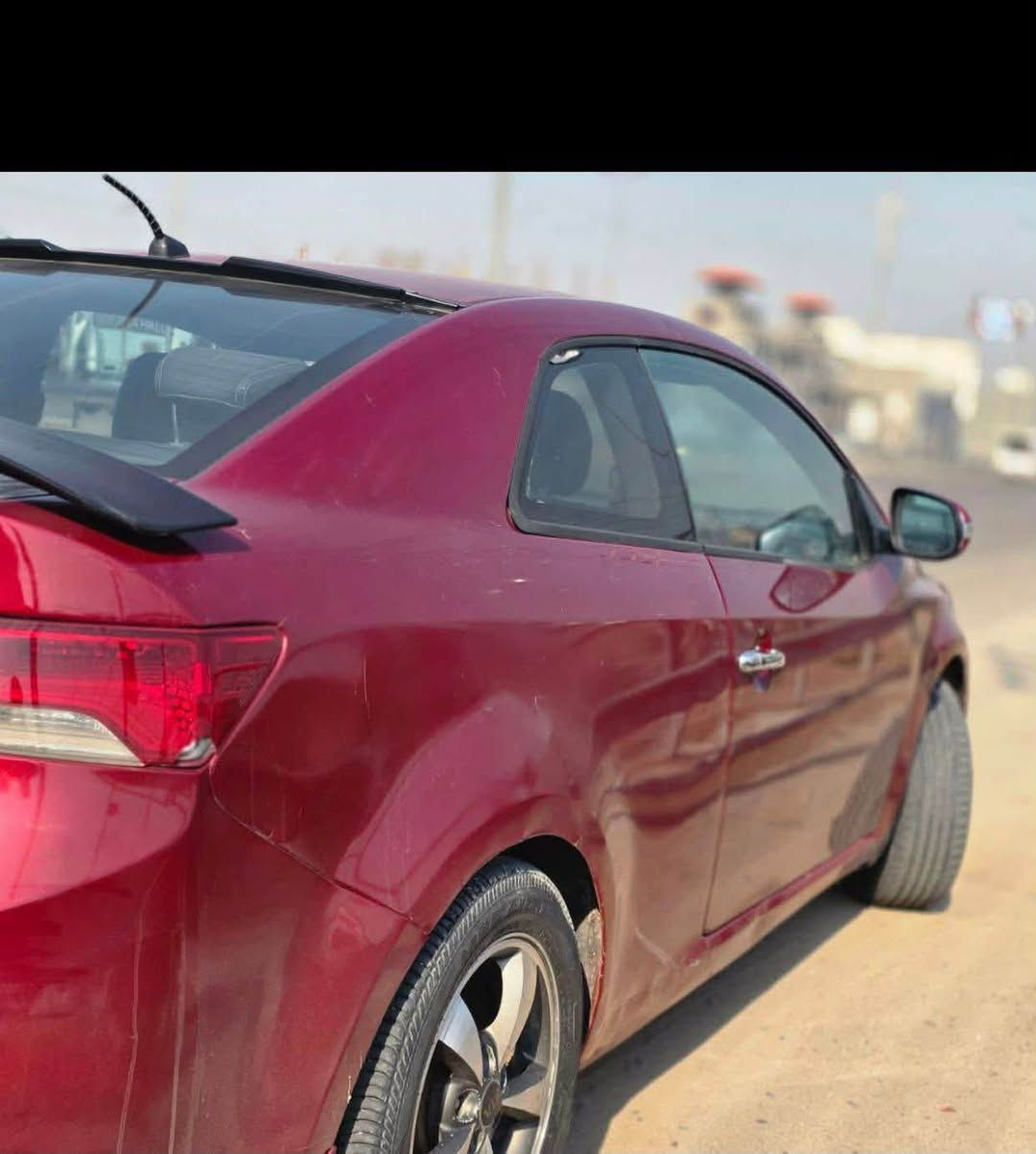 سيراتو مديل ٢٠١٠  تك باب رياضي محرك ١٦٠٠  بصمه  بلادي
كامره سياره مرتبه كامله مكمله كير ومكينه مكفولات 
مصبوغة حزام جمالية وبيها مكانات جراد فول مواصفات رقم  الدولي  
مكان السياره كربلاء 
السعر ٦٨$ وبيها مجال لشراي 
للاستفسار ***********
