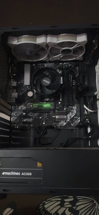 تجميعة للبيع الكيس  B450 prime asus black Ryzen 5 5500 8 gb ram 2400 h...