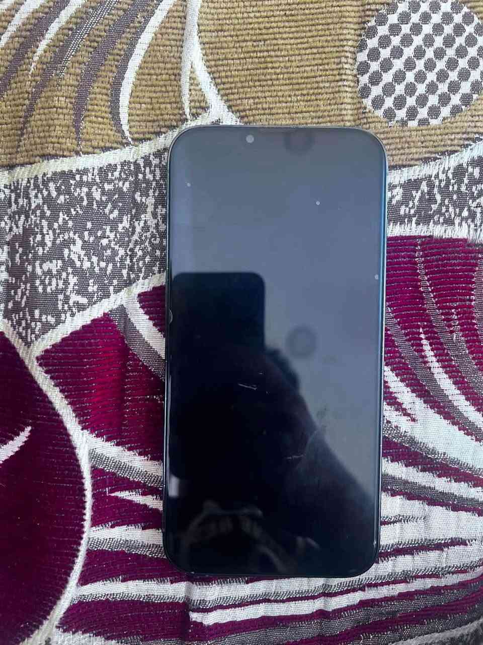 السلام عليكم شباب ايفون 13 برو ماكس
بطاريه 70
ذ 256
مبدل شاشه فقط نوعيه زينه ظهر مثل ماله يرادلها تبديل 
البيع مكان سبع قصور لاوسمه
السعر 400 وبيع مجال 
رقم ***********
