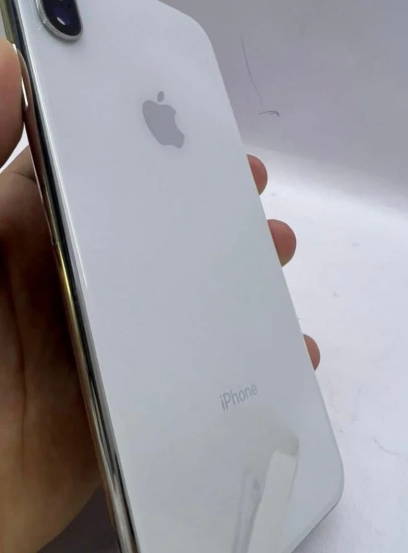 السلام عليكم اكس اس ماكس ذاكرة 256 جهاز لوك اخو الجديد كلش نضيف مستبدل بي بس بطارية ويخبل بل شحن فيس ايدي شغال جهاز شخط مابي شوفة عينك  جهاز  عارضة سعرة 175 مكاني بغداد المحمودية *********** واتس فقط
