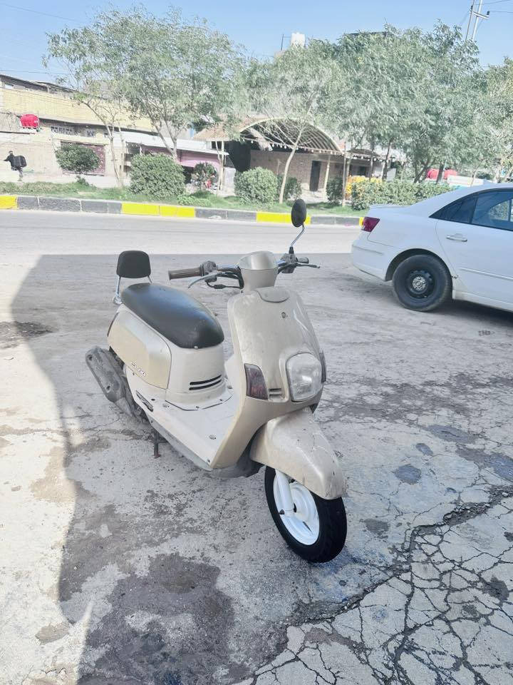 سلام عليكم دراجه 2008 داخل كريمي الكفرات كريمي فاتح دراجه احلا من الصوره تجي وتشوف بعينك ومصارله اهواي نازله من رمبه مكان الدراجه كربلاء طويريج مامتواجد علفيس***********
