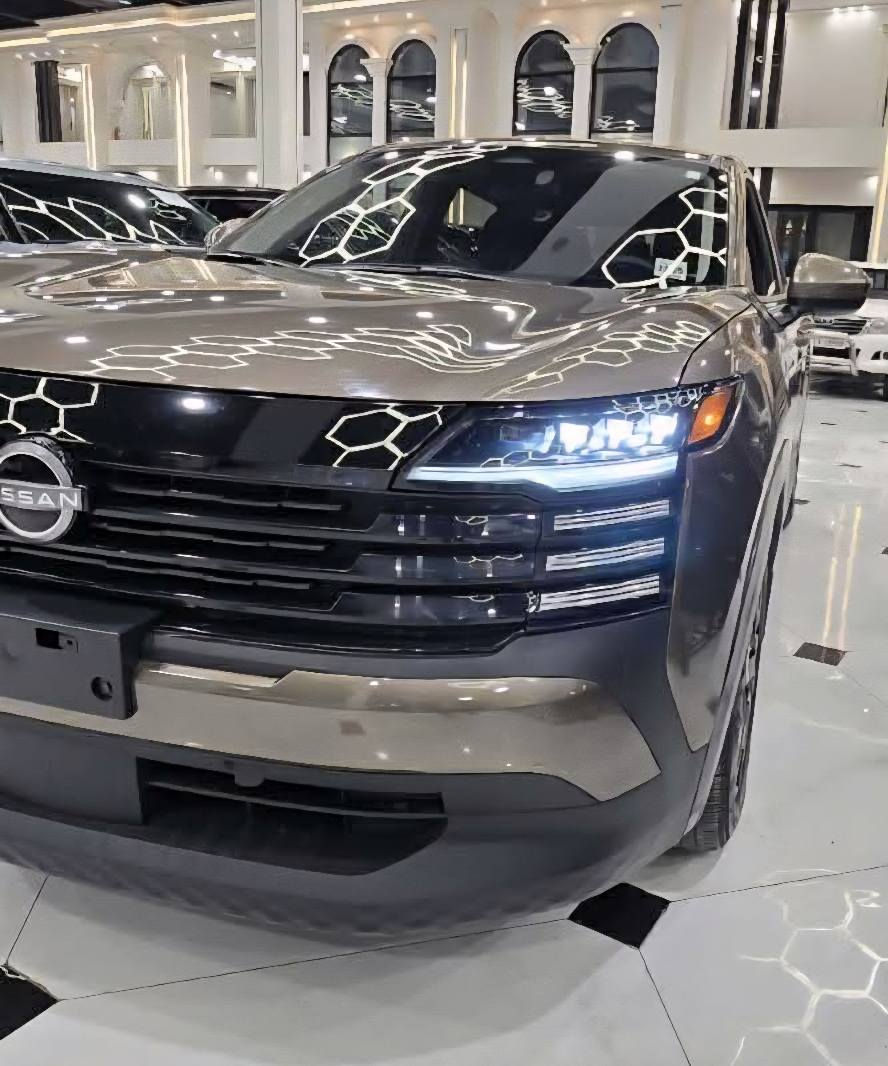 نيسان كيكس 2025 SV فول مواصفات ربع بونيت جاملغ صبغ بدون دواخل بشرت ٨ الف ماشي 
سعر ١٧٥
0,7,5,0,6,3,5,9,7,9,5   *********** أربيل, العراق
