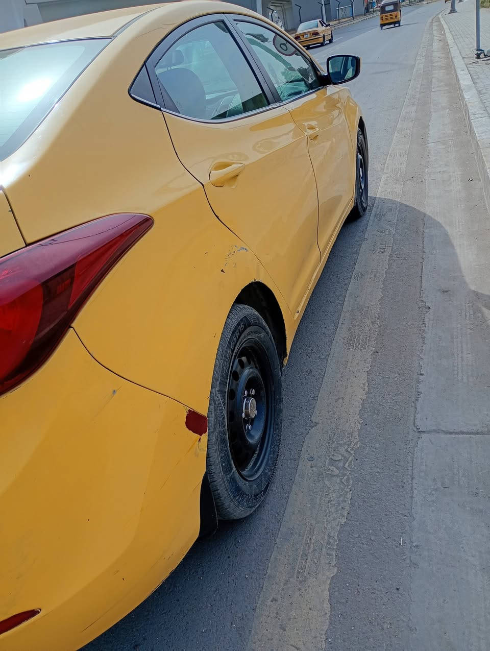 السلام عليكم  النترا موديل 2015 وارد حادث  امريكي باب السائق بدون دواخل فقط  سعر109 رقم الهاتف *********** مكان بلديات
