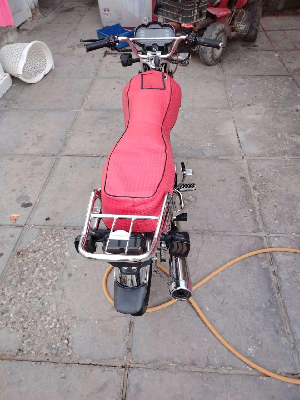 دراجه 4 كير تايكر مديل 24 دراجه مكفوله كفاله عامه اوراق 
مكان الديوانيه قضاء سومر رقمي *********** السعر 600
