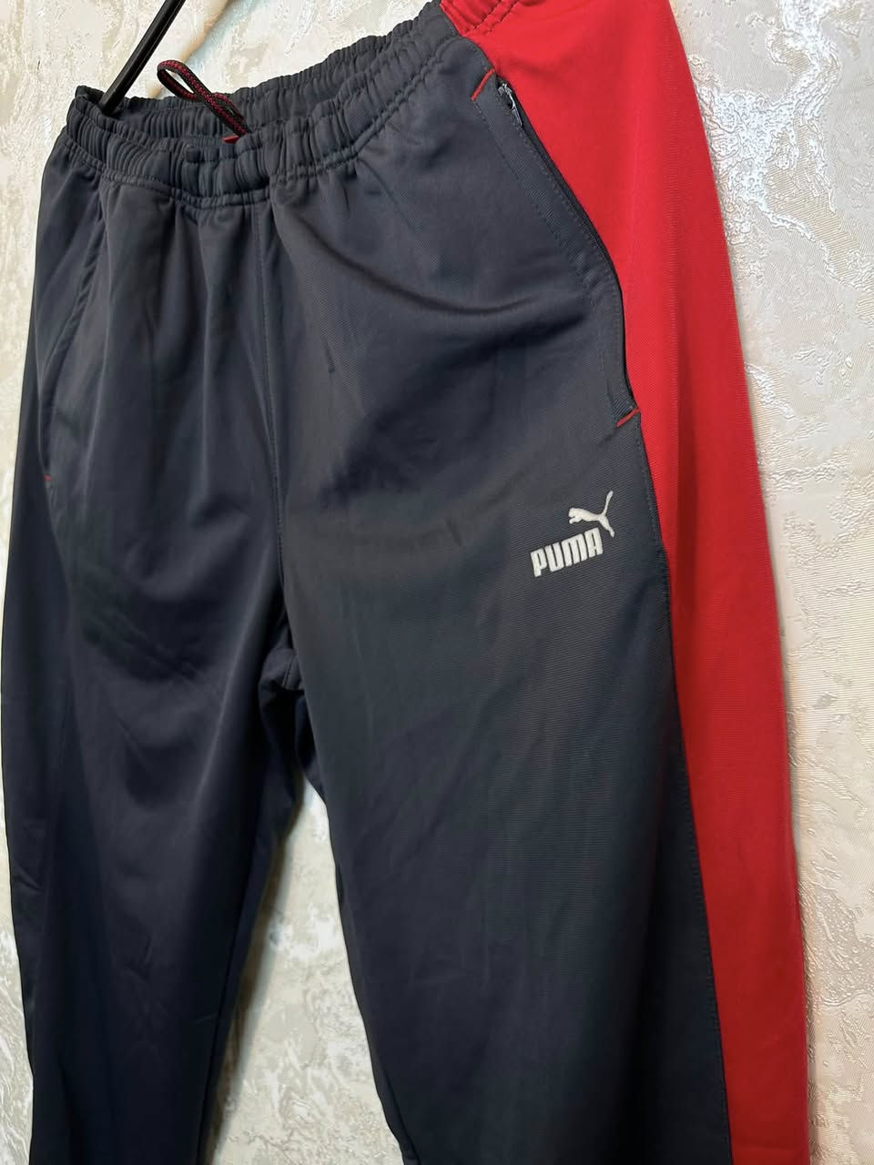 puma 
حديث
هاف تنلبس 
تلبس كمر L


**إذا كنت صاحب هذا الإعلان وتريد حذفه لأي سبب، رجاءا أرسل رسالة إلى الدعم الفني**