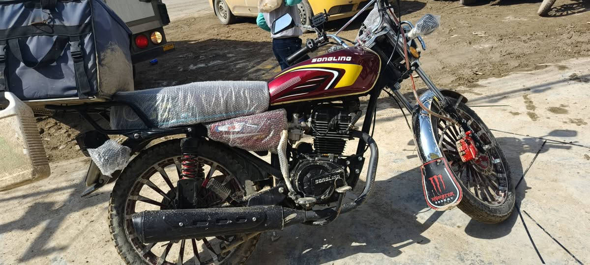 سلام عليكم دراجه زيرو بعدها بصمه تشغل عن بعد بعدها جديد سعر 900 وبيها مجال مكان تقاطع النهروان ***********
