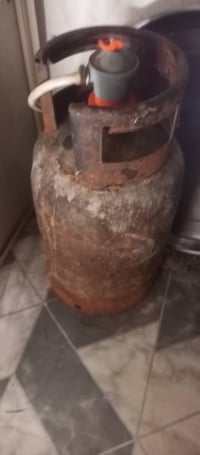 قنينة غاز • تنور