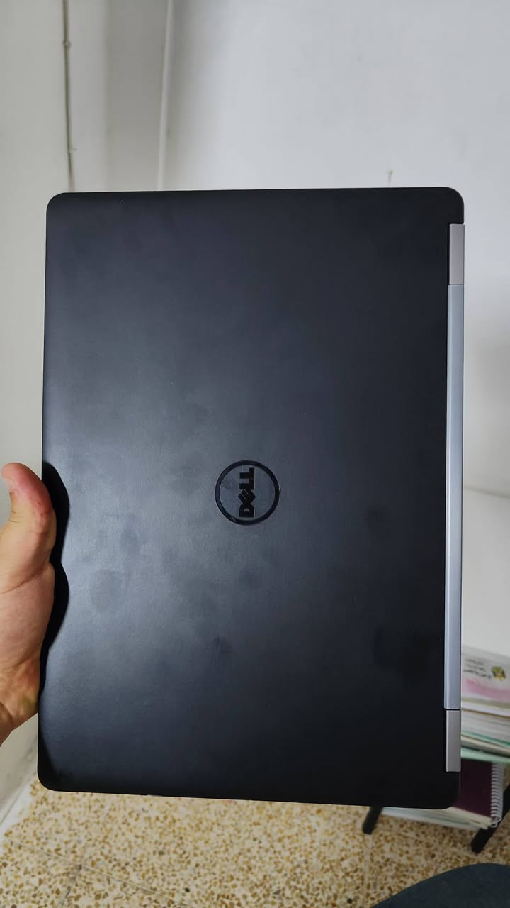 Dell Laptop
المعالج: Intel Core i5-6300U @ 2.40GHz

الجيل: السادس

الرام: 8GB

التخزين: SSD 256GB Toshiba

كرت الشاشة: Intel HD Graphics 520

النظام: Windows 10 Pro 64-bit

الشاشة: HD

الجهاز سريع ومناسب للدراسة والعمل والتصفح والاستخدام اليومي

البطارية جيدة الاستخدام من ساعة ونصف الى 2 حسب الاستخدام

الجهاز نظيف وشغال بدون مشاكل

السعر اني اشتريتها قبل شهر بسعر 165 ورايدها ب 150 الف

للاستفسار: ***********
