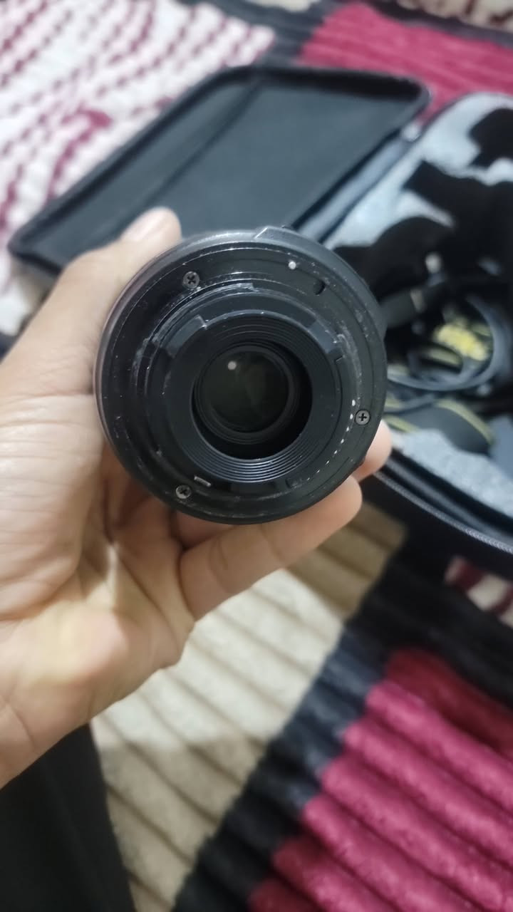 كامره نيكون للبيع
كامره نيكون 5200D  
كامره نضيفه كما موضح بلصور 
الكامره شرط الفحص مابيه اي مشكله او خلل كفاله 
بيه عدسه الكت الاصليه 18 55
(الملحقات) 
1-عدسه 18-55
2-بطارية
3-واير لنقل الصور من الكامره للهاتف
5-رام 16كيكا 
6-جنطه
7-شاحنه بطاريات 
8-حزام لحمل الكامره
ب300 الف 

*********** للتواصل
