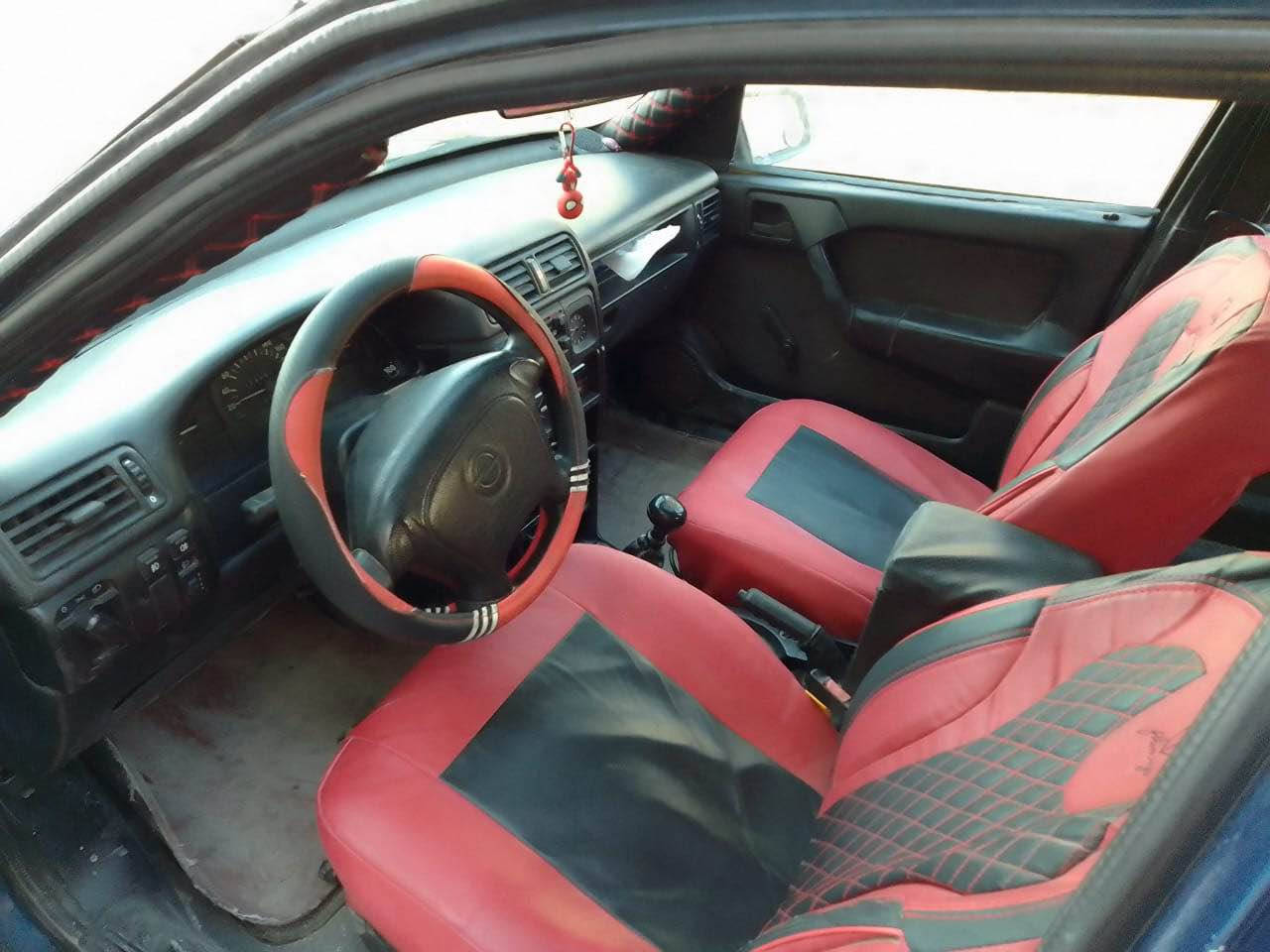 موديل ٩٣ محرك ١٨ گير عادي  
رقم سنوي جديد تحويل شرت 
سعر 35 مجال جهي وي زاخو  
*********** زاخو, دهوك
