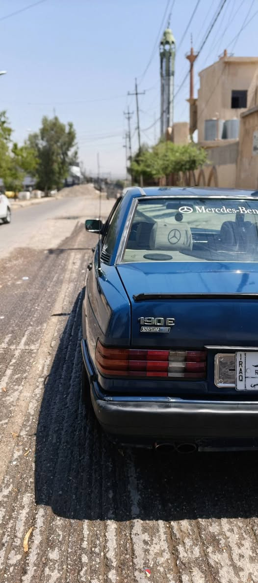 السلام عليكم مارسيدس بنز 190E
موديل 1991 السيارة مصبوغه جمالية
محرك 4 سلندر 1.8 كابون بانزين
الرقم السيارة الاماني نينوئ
السيارة تحويل فقط
العنوان موصل الايمن
***********
