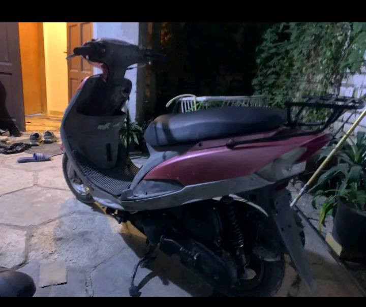 السلام عليكم دراجه ماكس منغولي لبيع دراجه كامله من كلشي نكره سلف كلهه شغاله مكاني بغداد الحريه رقم صاحب الدراجه  *********** ب٤٠٠الف
