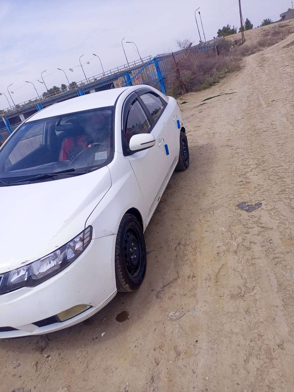 سيراتو 2013 بيع اربع قطع طخات بسيطه بدون ضربه  سياره جاهزه من كلشي رقم بغداد  سنويه ل27  سعر 88 وبيه مجال   مكانه بابل حله سياحي منطقه الساده للاستفسار الاتصال على الرقم ***********
***********
