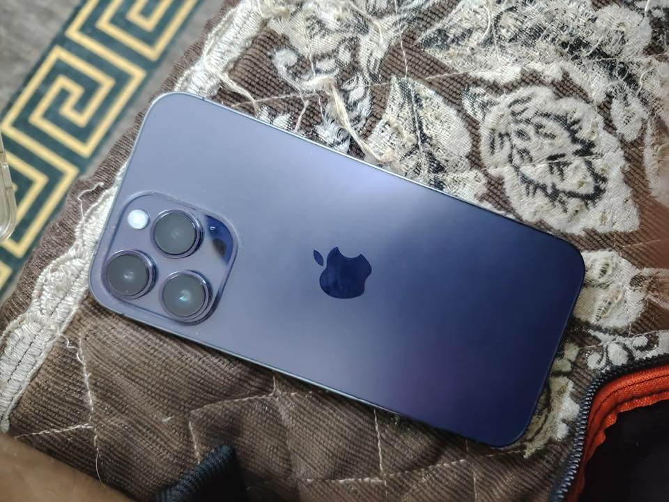 ايفون 14 برو ماكس
بطاريه 81 بلاديه 
ذاكره 512 
مبدل شاشه انضف نوع بالسوك فيس ايدي شغال 
الجهاز وتر كامل بس شاشه مبدله 
تجي تفحص وين ما تريد فول نضافه شوفت عينهم لا ضربه ولا زلغ 
السعر 725 وبي مجال بسيط 
مكتني العرصات 
***********
