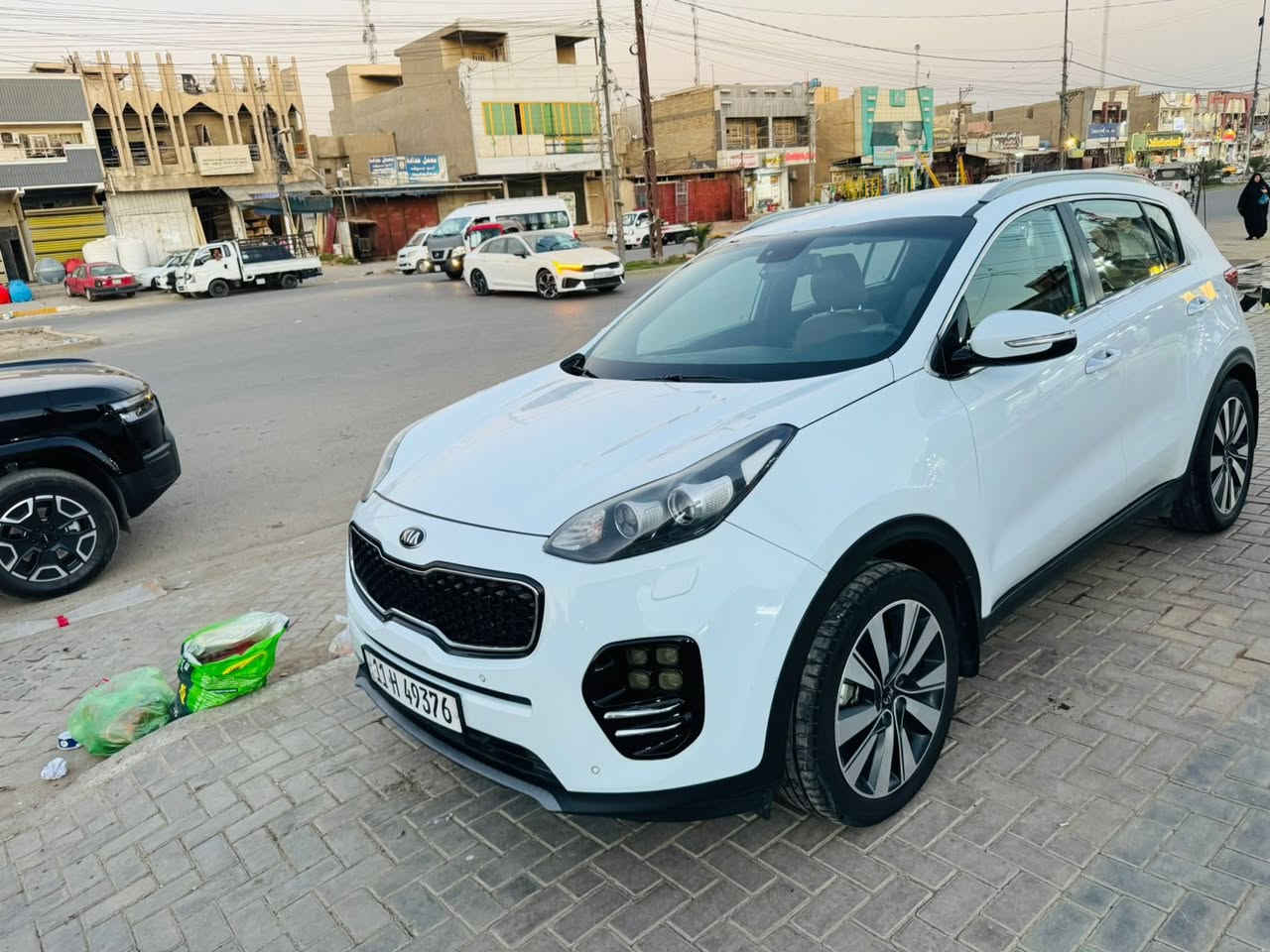 سبورتج مديل 2018خليجي مكفوله
السعر 178 بيه مجال بصيط تبريد وصدر جديد تخم تاير جديد سياره جاهزه متصرف عليه اي شي  
بغداد الدوره  ***********
