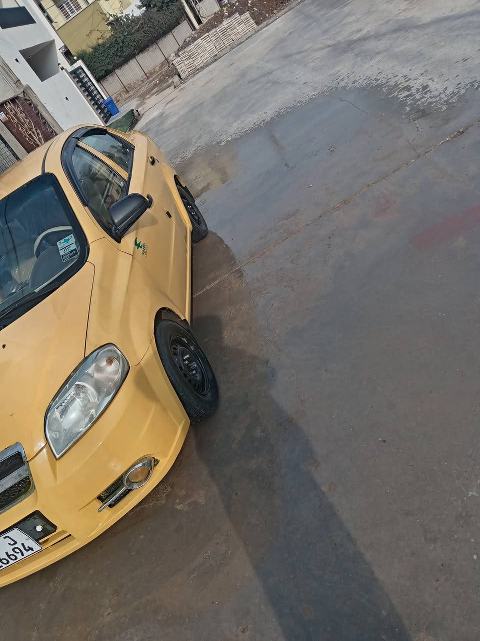 افيو موديل ٢٠١٠ مكينه استره كير عادي السياره كلها شرط الشرعي يبيعك السياره مايعوزه بس ستر الله السعر ٥٨ وبيها مجال اخواني اني مكلف بل نشر لاحد يراسلني ماجاوب الي يشتري يتصل ويا صحب السياره ***********
