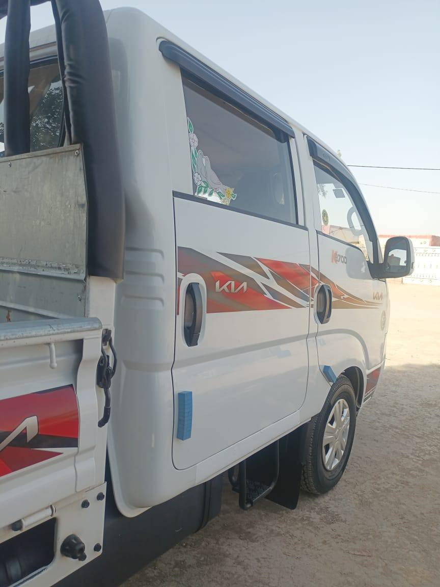 السلام عليكم للبيع دبل قماره كيا بنكو نثية 2700  موديل 2021 رقم القادسيه.نكليزي. باسمي تريد تحويل تريد وكاله
مشروع وطني داخلة هزة مكفولة كفالة عامة كير اكسن  شاصي ورقم شاصي شرط مكفولة من الشخط و الضربة والصبغ كلة على وضع البلاد شرط بس اليدور نظيف يتصل سياره شرط ماشيه 87 لسونارر.‏‪
 السيارة خير من الله ماعايزها شي الدواخل صدر جديد تدفئه تبريد ثلج خير من الله السيارة  مجال ماعايزها شي  كلش السياره نضيفة  بمعنى السعر 158 وبيه مجال الكلمةللاستفسار اتصل‏‪‏‪
‏‪***********‬‏
