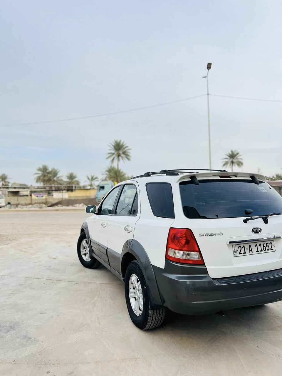 السلام عليكم.
كيا سورنتو. 2006.     خليجي.  فول.      رقم سليمانية الجديد. 

تحويل مباشر.    محرك 6. سلندر.     
السياره كفاله عامه ما عده شبر بخشم الجاملغ السياره جاهزه من حداديه تخم تاير تبريد كير مكينه 

مواصفات.   فول.  

فتحة.  شاشة وكامرة. خلفية.   تحكمات.     تبريد قطعتين. 

اشاير بل مري.     داخل مخمل.    تحكمات جهتين. 

للبيع او المراوس. السعر.  104.   بيها مجال. للاتصال. 

***********

