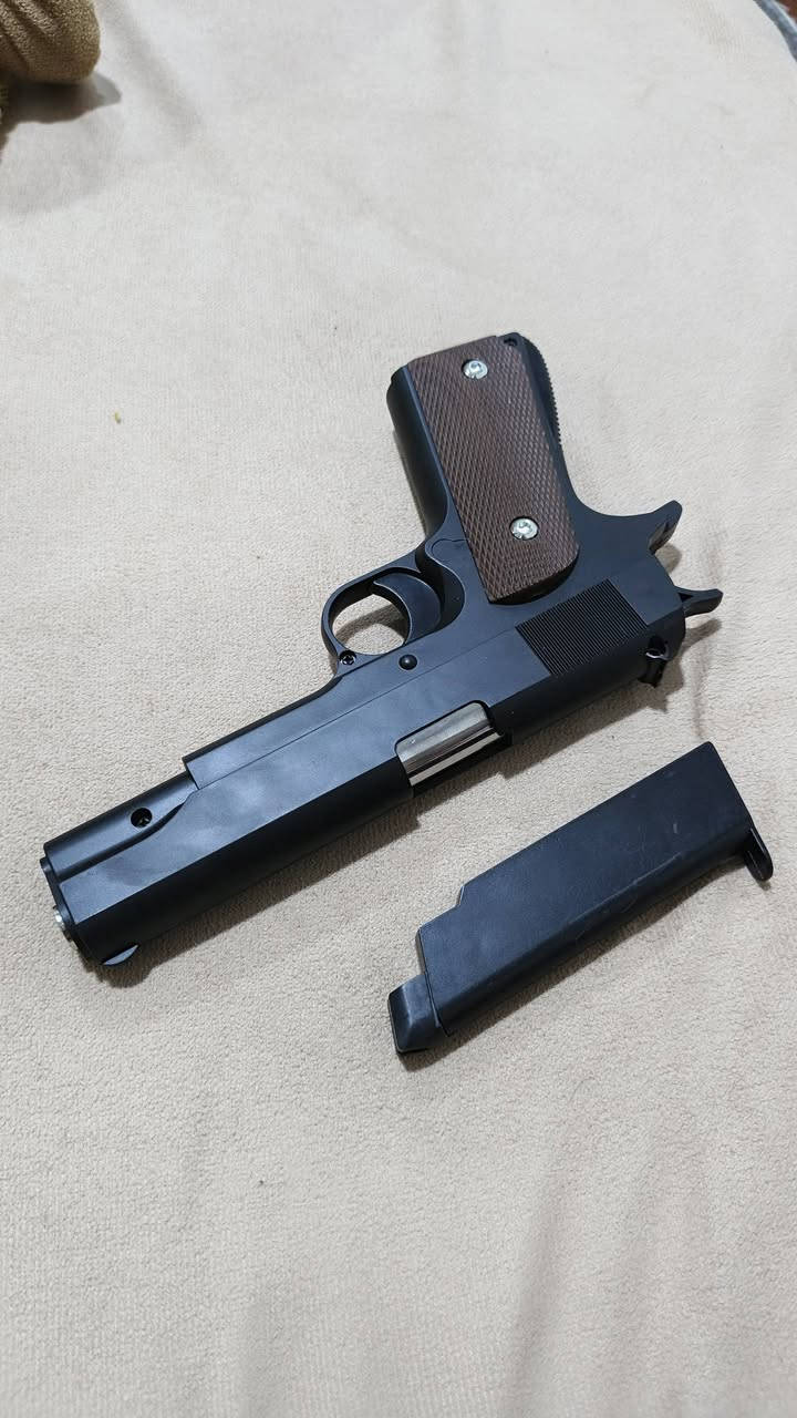 مسدس حديد بالكامل وزن ثقيل وشكل حقيقي يضرب صجم بلاستك السعر مع التوصيل ٥٠ الف


**إذا كنت صاحب هذا الإعلان وتريد حذفه لأي سبب، رجاءا أرسل رسالة إلى الدعم الفني**