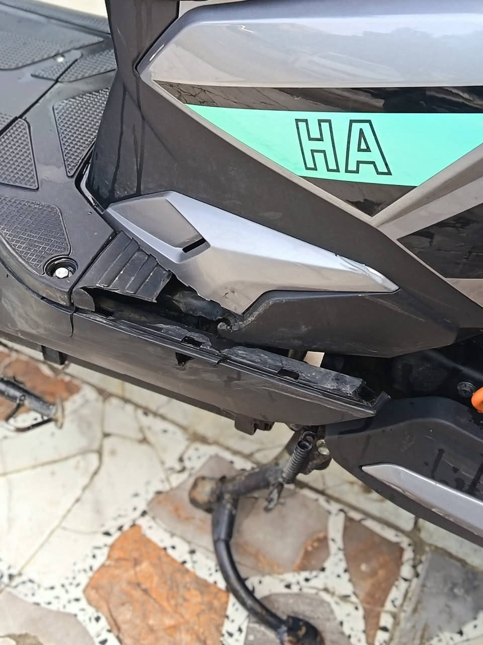 دراجة سكنس
ملف 1500
بطاريات 6
32 فولت
ماشية 5000
مكاني كاظمية
السعر 600000 و بيهة مجال 
***********
