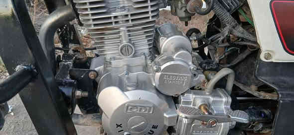 السلام عليكم ستوته للبيع اي  عيب ما بيه كهربائيات شغاله  ركبه شرط محرك شرط موديل2022 السعر مليون و 300 وبي مجال بسيط عنواني كركوك  اخوان عالخاص ما اجاوب .وهذا رقمي***********
