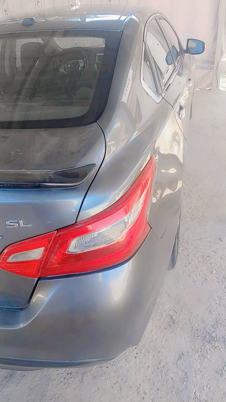 نيسان التيما رقم شمالي SLفول مواصفات فتحه بل سقف بصمه تشغيل عن بعد بصمت ابواب سياره فوول مواصفات
امريكي 
مكينه كير مكفولات  سنويه نهايت 2030
مكينه 2500
تخم تاير  
***********
