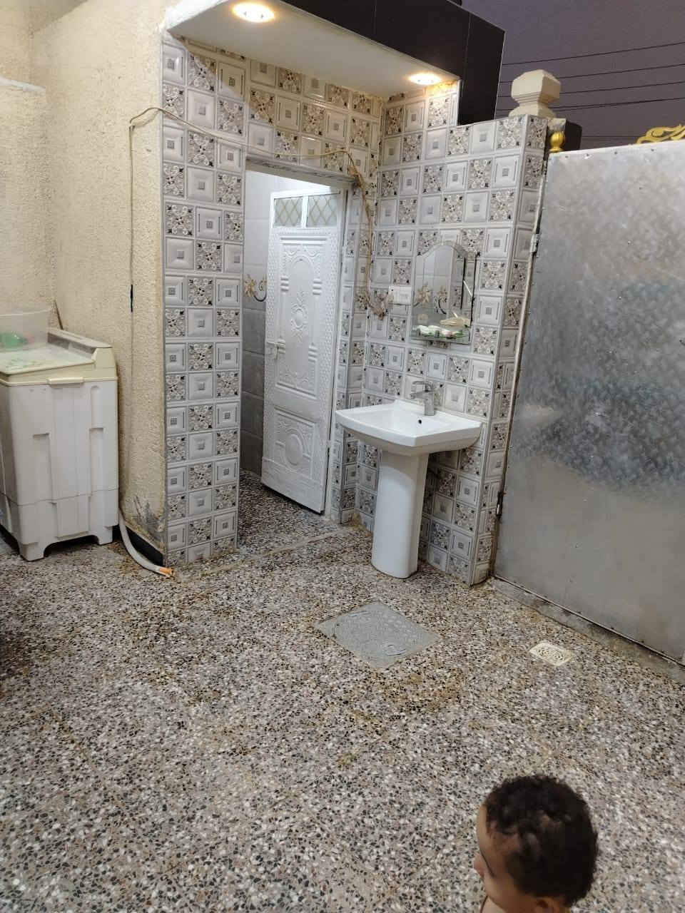 السلام عليكم دار للبيع الرئاسه العبيدي طابو زراعي شارع ام البنين دار جديد السعر ٧٣  ***********
