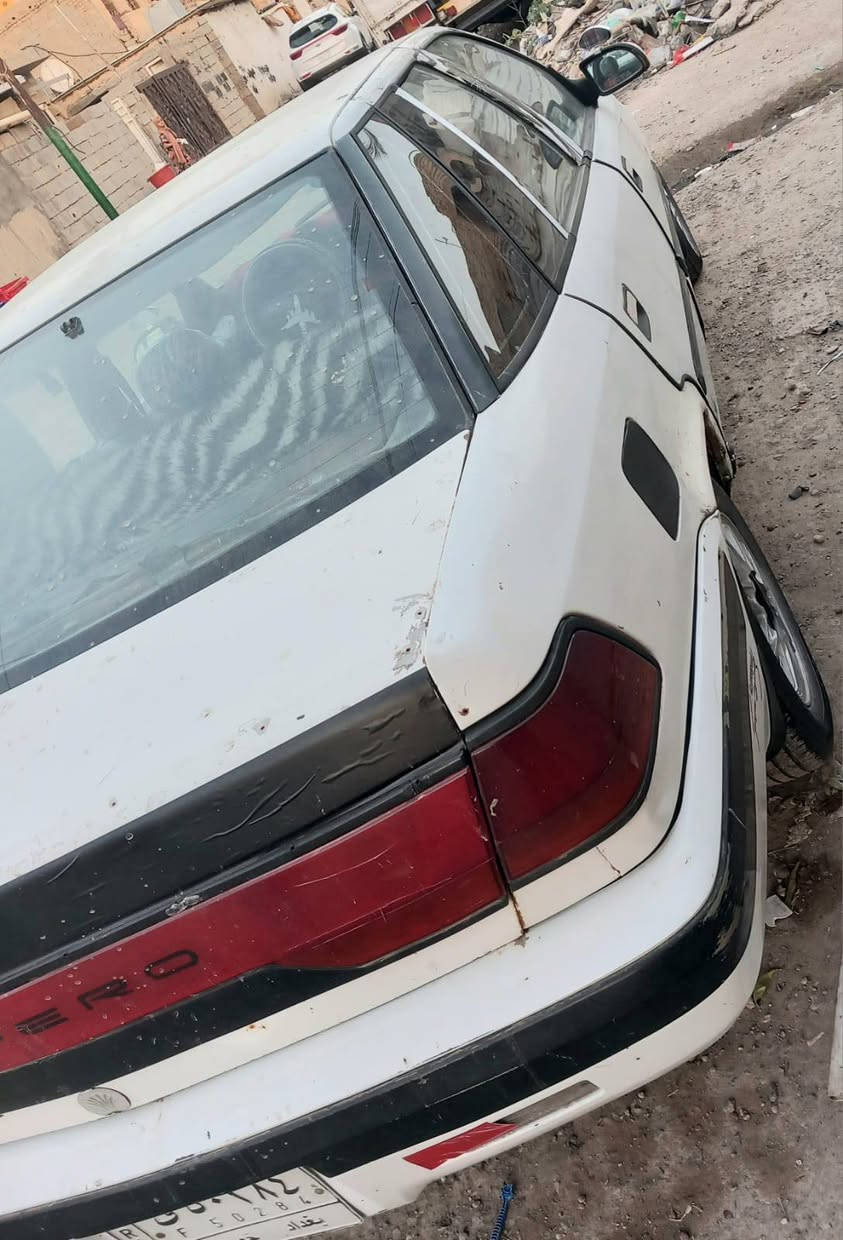 اسبرو موديل 94 رقم بغداد حائز ثالث سياره جاهزه وكلشي بيها يشتغل ماعده صدرها تعبان 
محرك مسكر جديد كير عادي جديد 
الكهربايات كلها تشتغل رون وحماوه وبانزين 
مكاني بغداد ابو غريب 
السعر اتصل ودلل بس شراي يتصل 
الاتصال 
***********
***********
