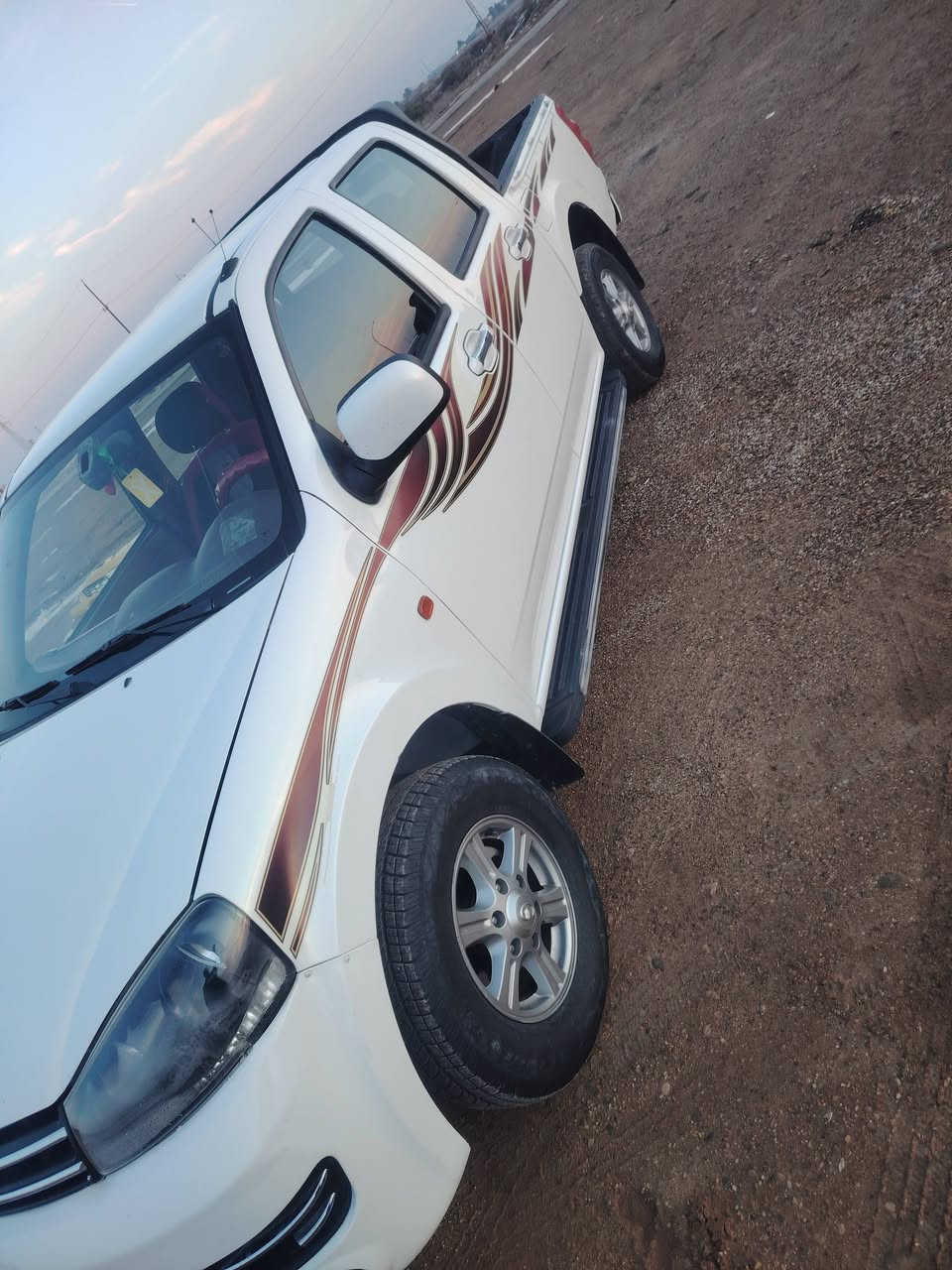 السلام عليكم سياره كريت ويل موديل 21 دشبول احمره سياره مكفوله كفاله عامه رقم واسط السعر 122وبيه مجال ترهم مراوس بكريت ويل حسب لقناعه مكان كوت *********** //***********
