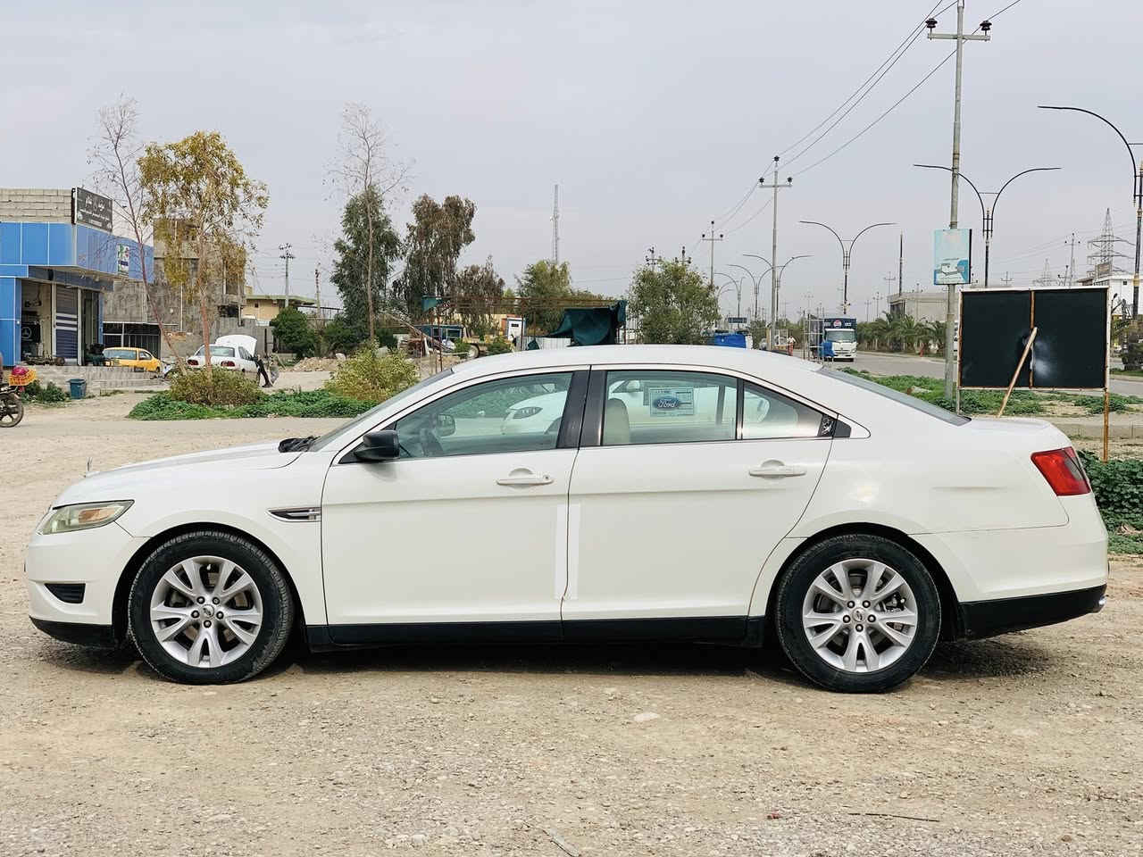 السَلٱمٌ عـَلـْيگمّ
للاتصال ***********

فورد تورس 2012خليجي

شريكه نيفا

محرك 6 سلندر  

حجم محرك 3500

كشنات امامي كهربايي 

دواخل سياره جديده

لايتات زنون 

 تبري تدفئة شغال

كير محرك جديد شرط

صدر امامي خلفي جديد

تخم تايرات جديد

‏كهربائيات—كله شغال -

شرط سياره جاهزه 

تحويل مباشر

سياره مابي نواقص بدون مصرف 

رقم أربيل

شرط تحويل او غرامه 

تحويل مباشر 

عنوان ديالي خانقين
