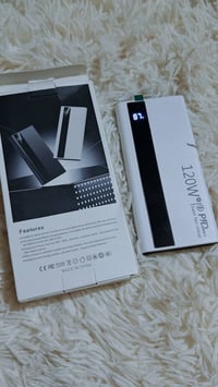 بور بنك • ٥٠٠٠ملي أمبير • شحن سريع ٢٠ واط