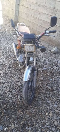 دراجه للبيع موديل ١٧ بس ايريد كهربايات ٤ كير سعر ١٨٠ اتصل ٠٧٧٠٧٥٢٦٢٧٨