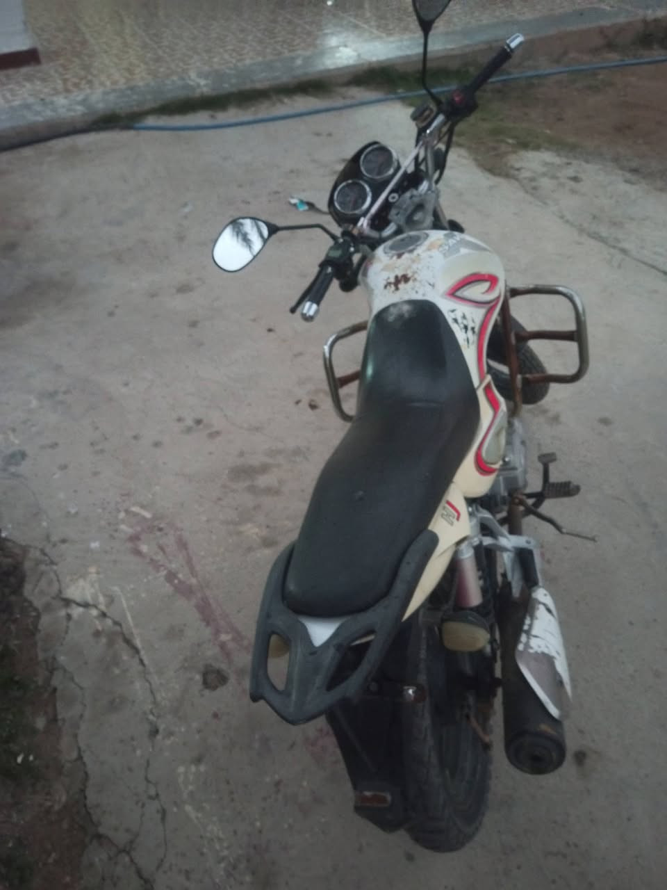 السلام عليكم سنكي موديل 2018 مكينه نظيفه كهربائيات شغاله دراجه نظيفه السعر 550 وبيه مجال 
***********
