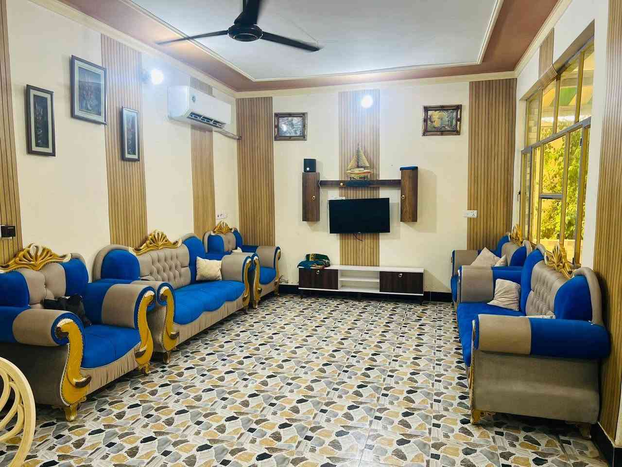 🌴 مزرعة للإيجار في قضاء بلد
✨ بأسعار مناسبة جدًا. 200

📲 للحجز والاستفسار عبر واتساب:
***********

📌 ملاحظة:
يرجى عند التواصل إرسال سكرين شوت للمنشور عبر الواتساب، مع ذكر:
• نوع الشفت (صباحي أو مسائي)
• عدد الأشخاص
• شباب أو عوائل
